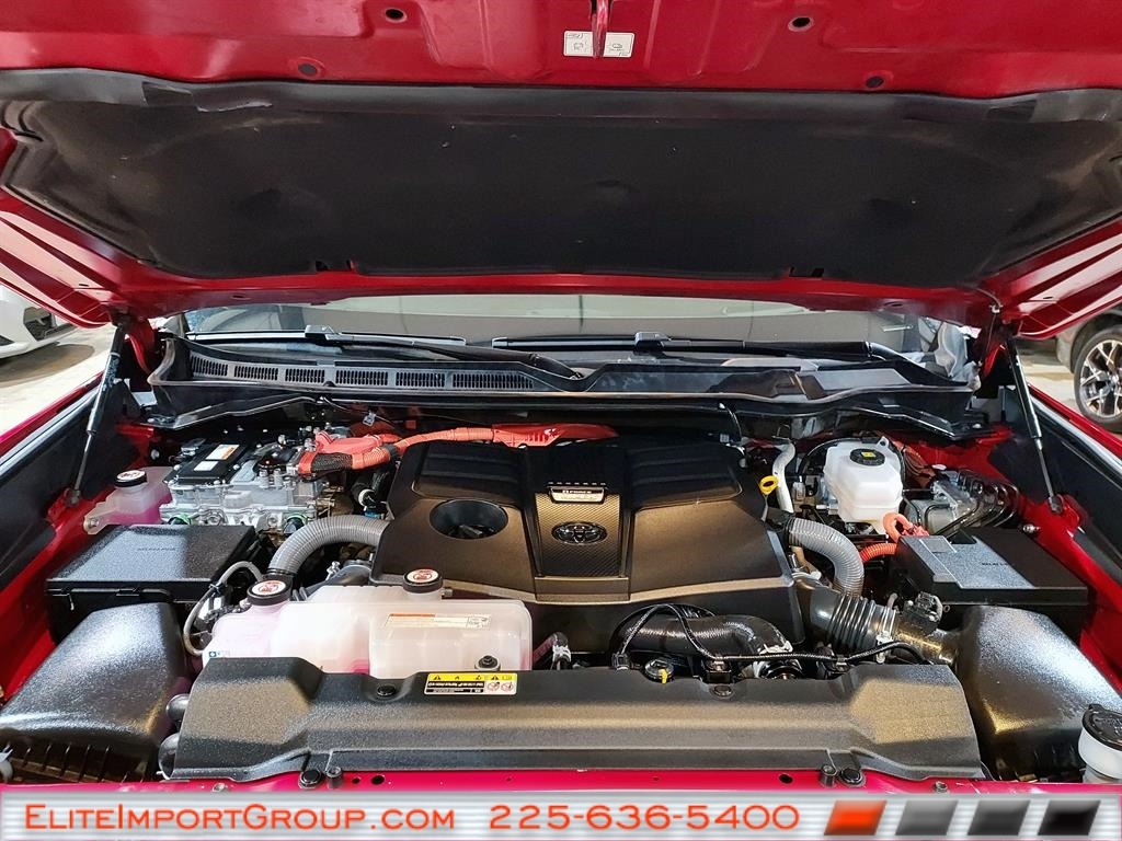 Toyota Tundra 4WD Capstone Hybrid CrewMax 5.5' Bed (Natl) 2023