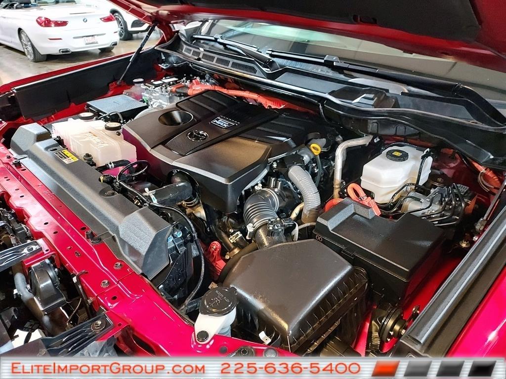 Toyota Tundra 4WD Capstone Hybrid CrewMax 5.5' Bed (Natl) 2023