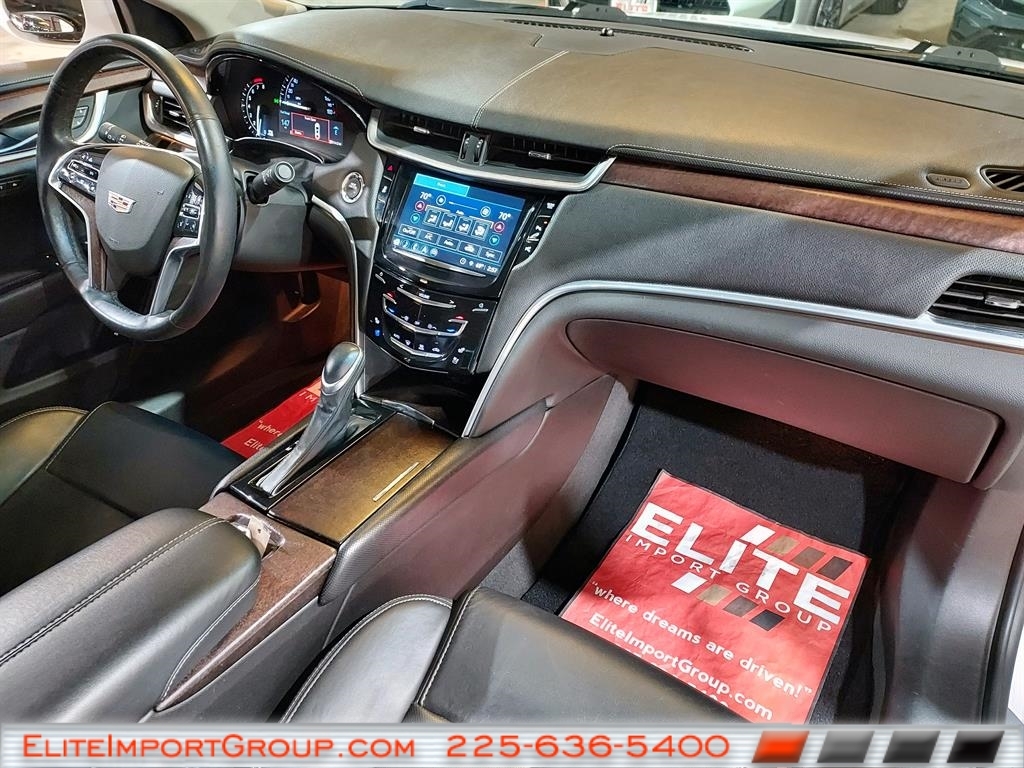 Cadillac XTS 4dr Sdn Luxury FWD 2019