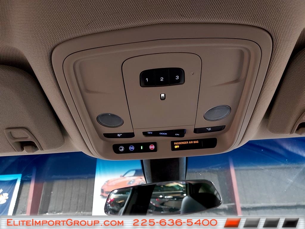 Cadillac XTS 4dr Sdn Luxury FWD 2019