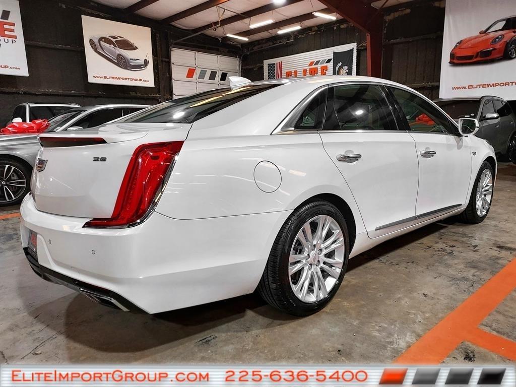 Cadillac XTS 4dr Sdn Luxury FWD 2019