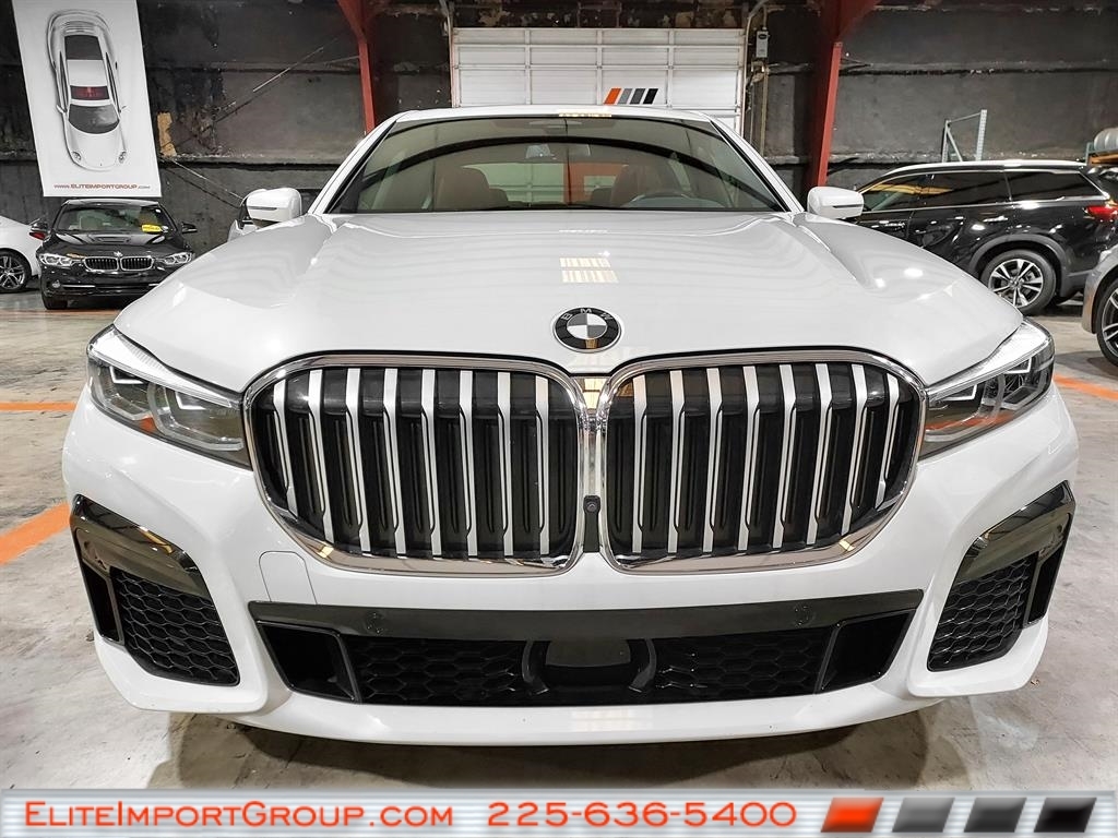 BMW 7 Series 740i Sedan 2021