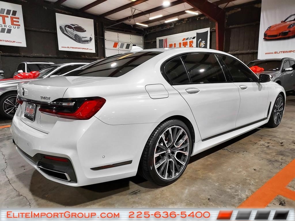 BMW 7 Series 740i Sedan 2021