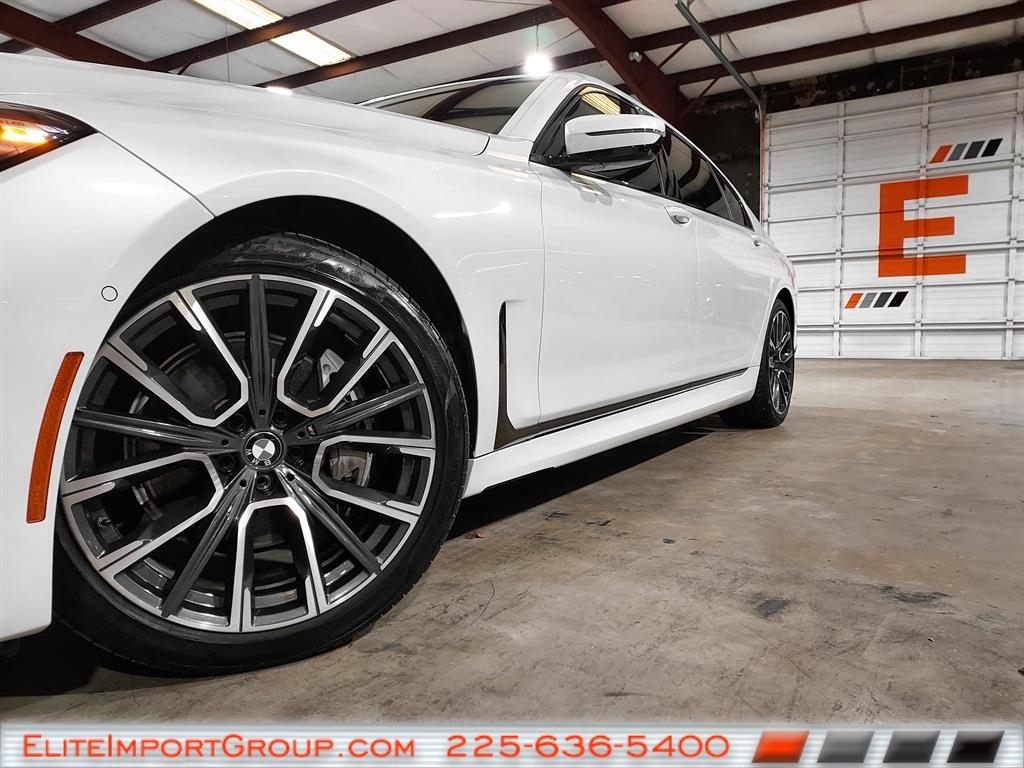 BMW 7 Series 740i Sedan 2021