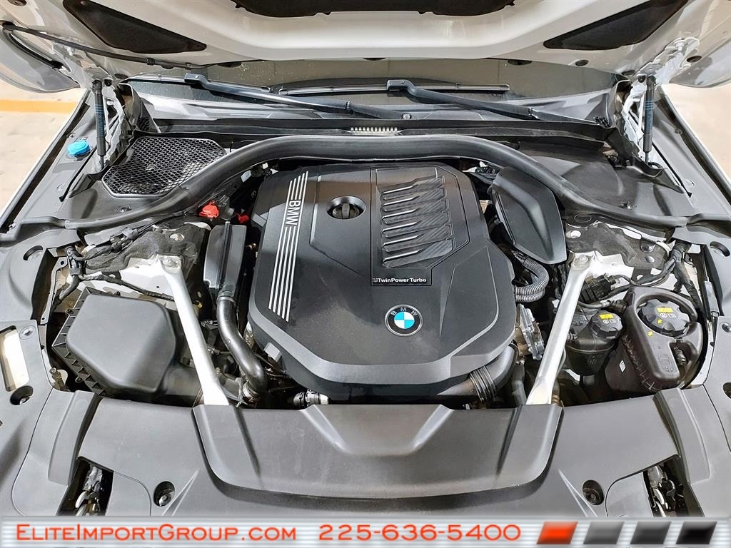 BMW 7 Series 740i Sedan 2021