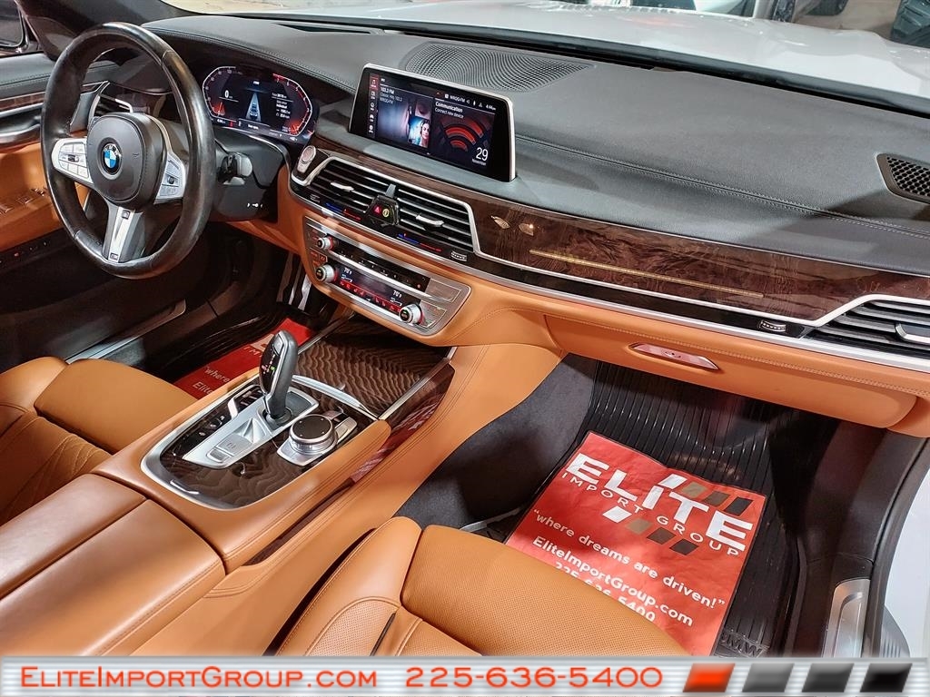BMW 7 Series 740i Sedan 2021