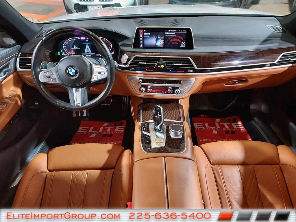 BMW 7 Series 740i Sedan 2021
