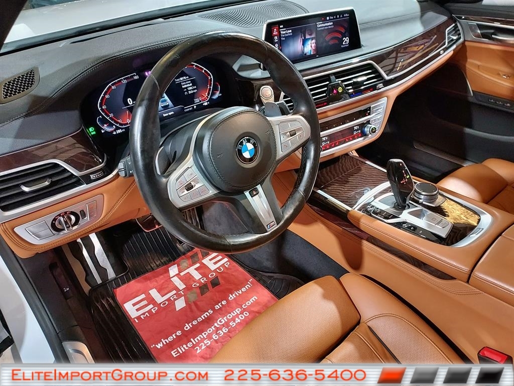BMW 7 Series 740i Sedan 2021