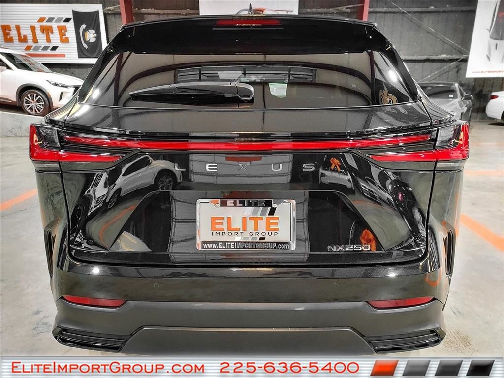 Lexus NX NX 250 Premium FWD 2025