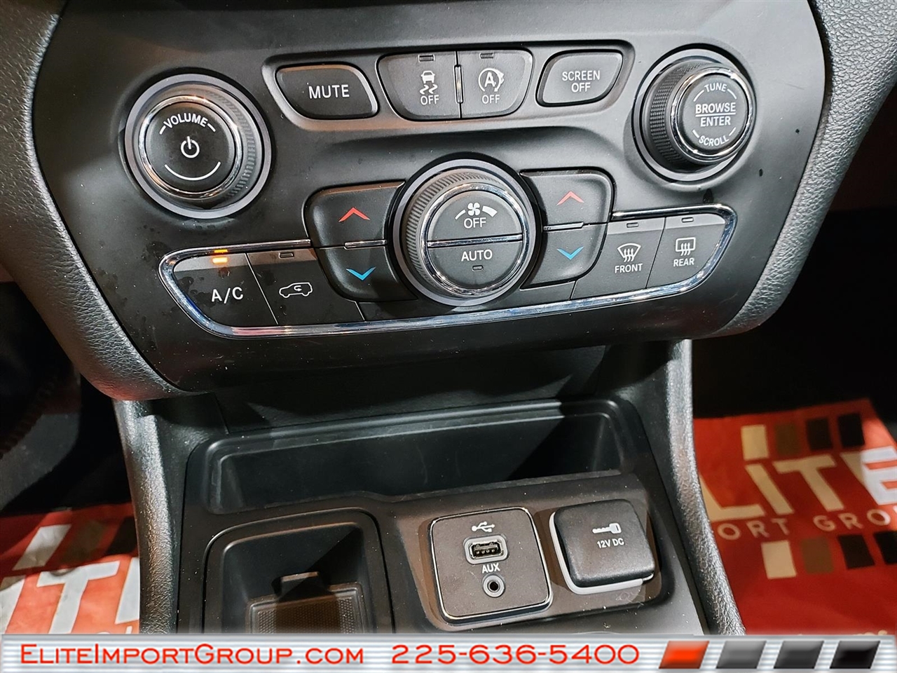 Jeep Cherokee Latitude Plus FWD 2019