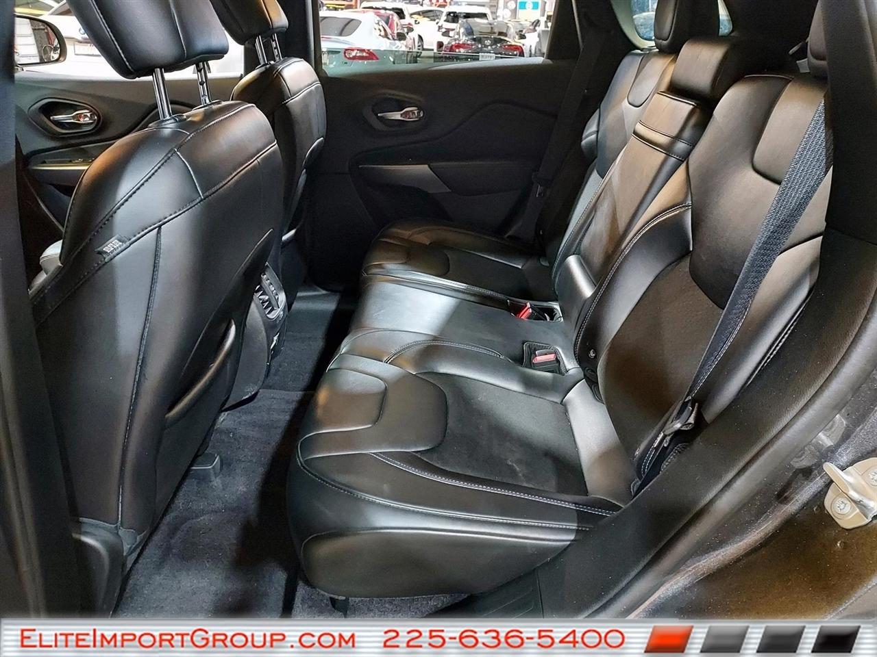 Jeep Cherokee Latitude Plus FWD 2019