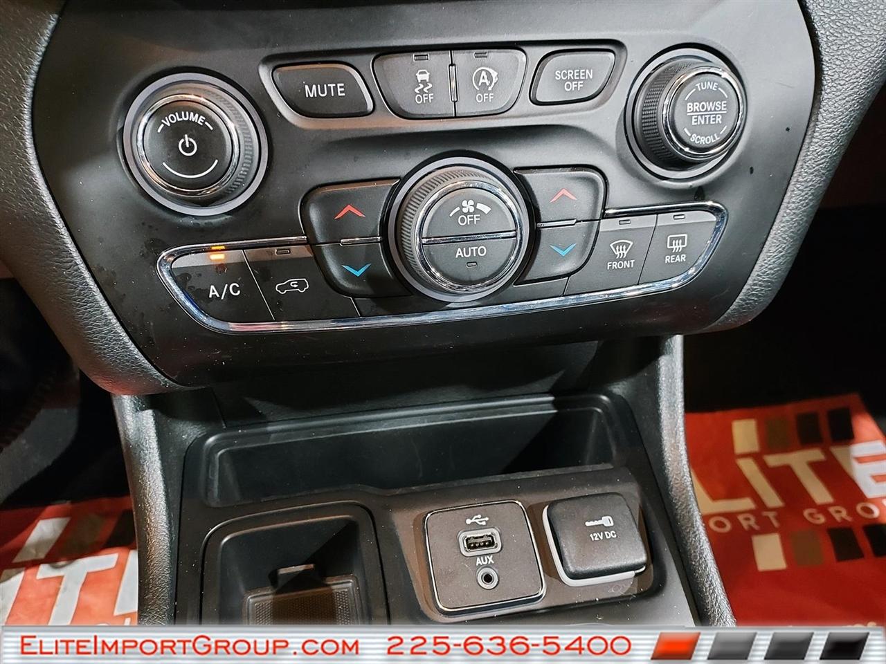 Jeep Cherokee Latitude Plus FWD 2019