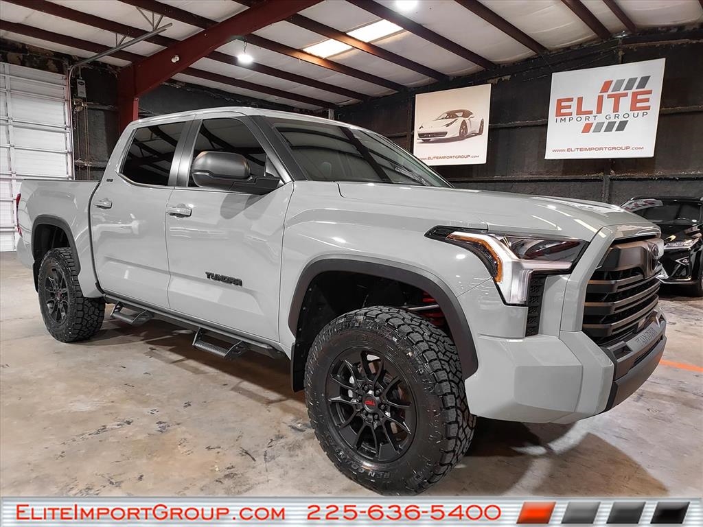 Toyota Tundra 4WD SR5 CrewMax 5.5' Bed (Natl) 2024