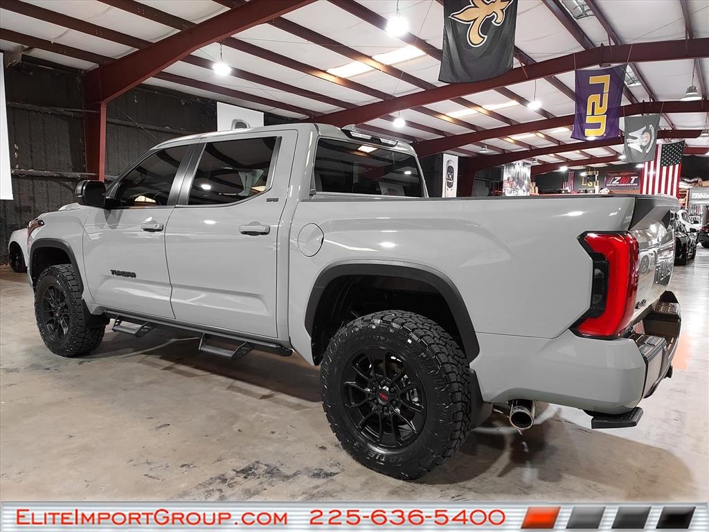 Toyota Tundra 4WD SR5 CrewMax 5.5' Bed (Natl) 2024