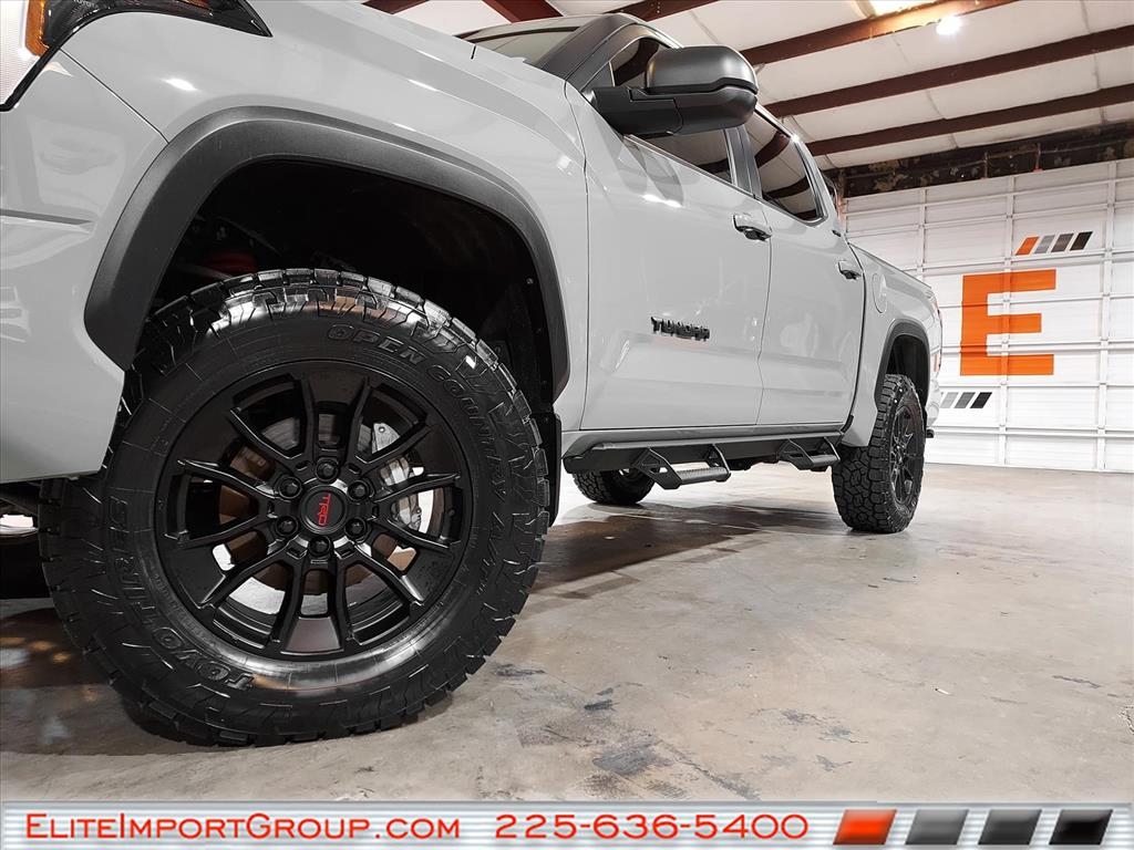 Toyota Tundra 4WD SR5 CrewMax 5.5' Bed (Natl) 2024