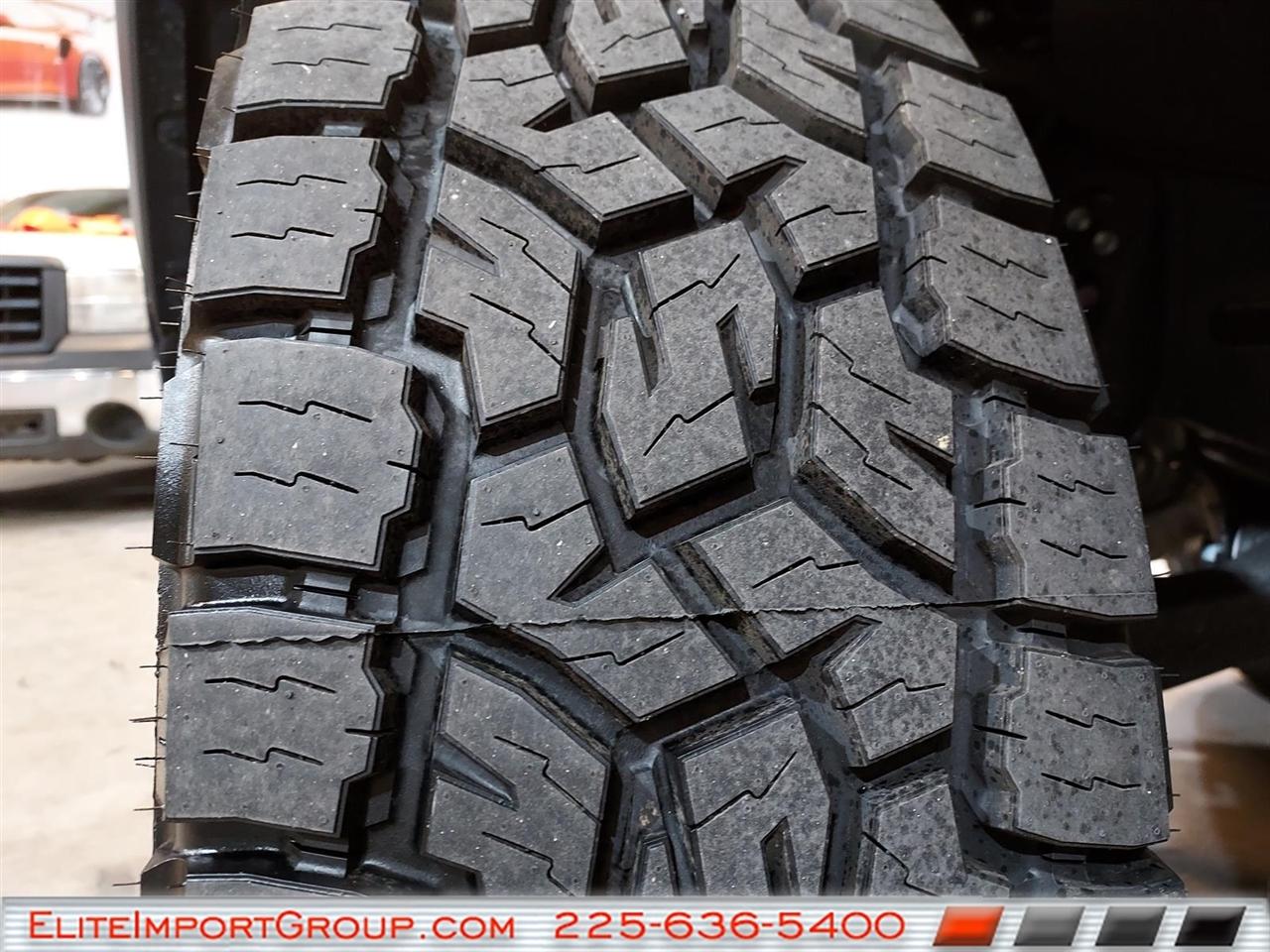 Toyota Tundra 4WD Platinum CrewMax 5.5' Bed (Natl) 2024