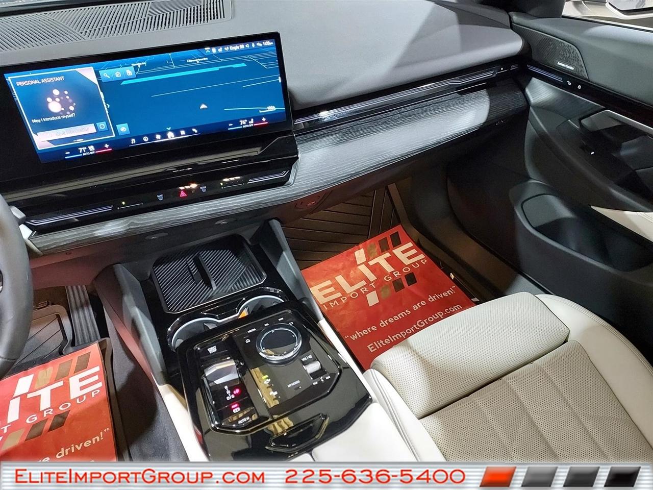 BMW 5 Series 530i Sedan 2025