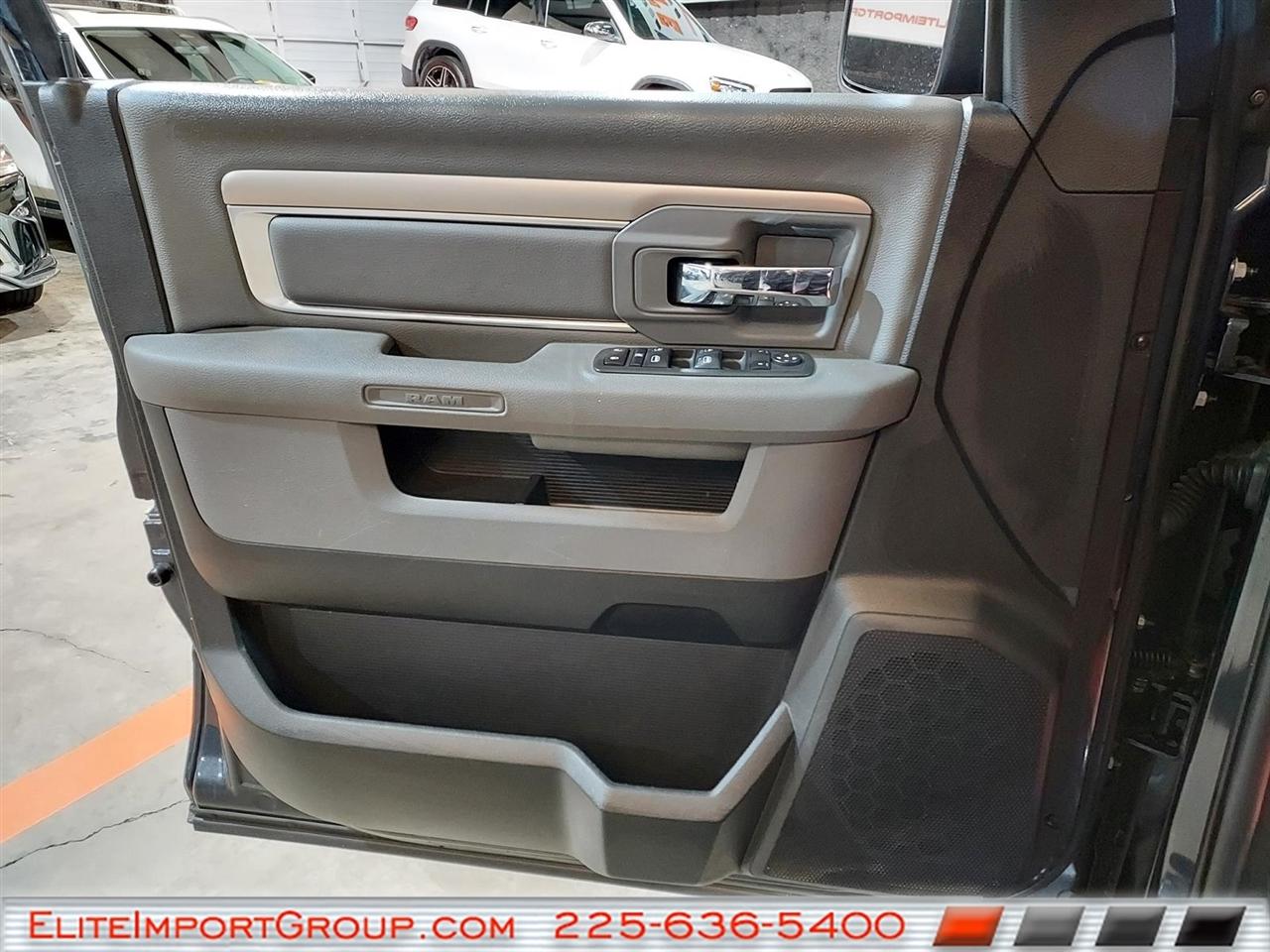 RAM 1500 Classic SLT 4x2 Crew Cab 6'4" Box 2020