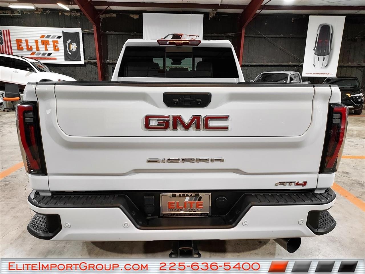 GMC Sierra 2500HD 4WD Crew Cab 159" AT4 2024