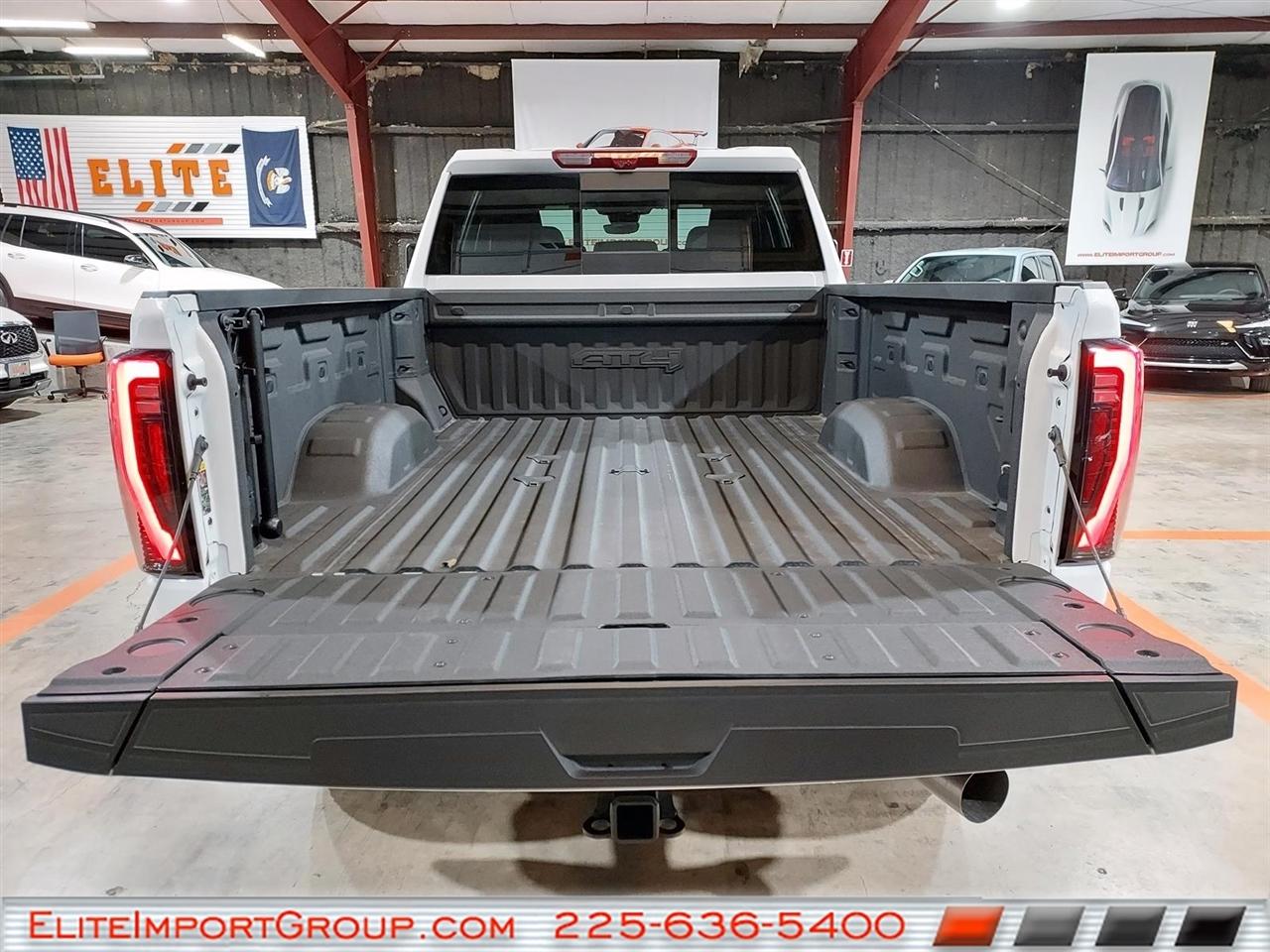 GMC Sierra 2500HD 4WD Crew Cab 159" AT4 2024