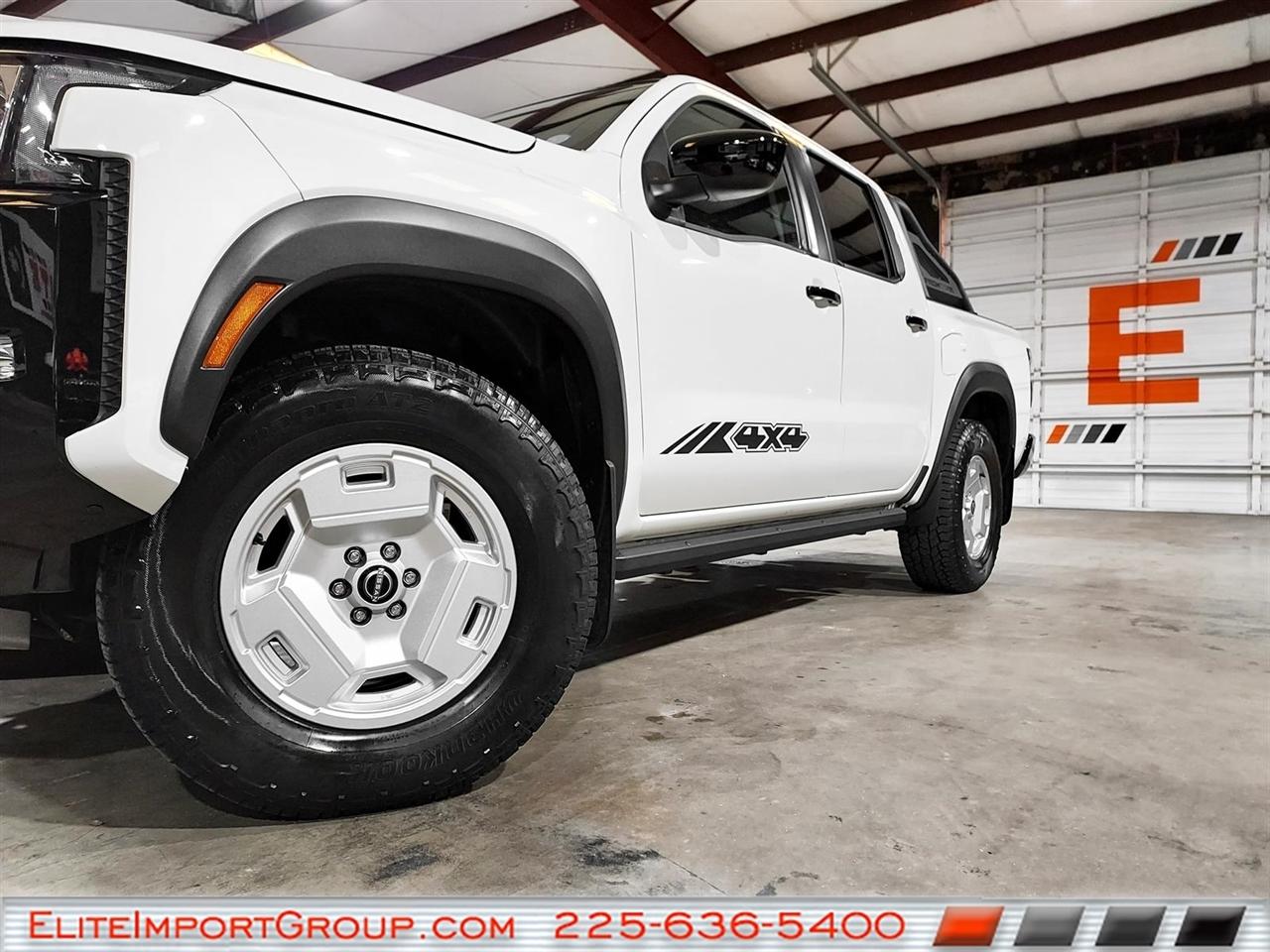 Nissan Frontier Crew Cab 4x4 SV 2024