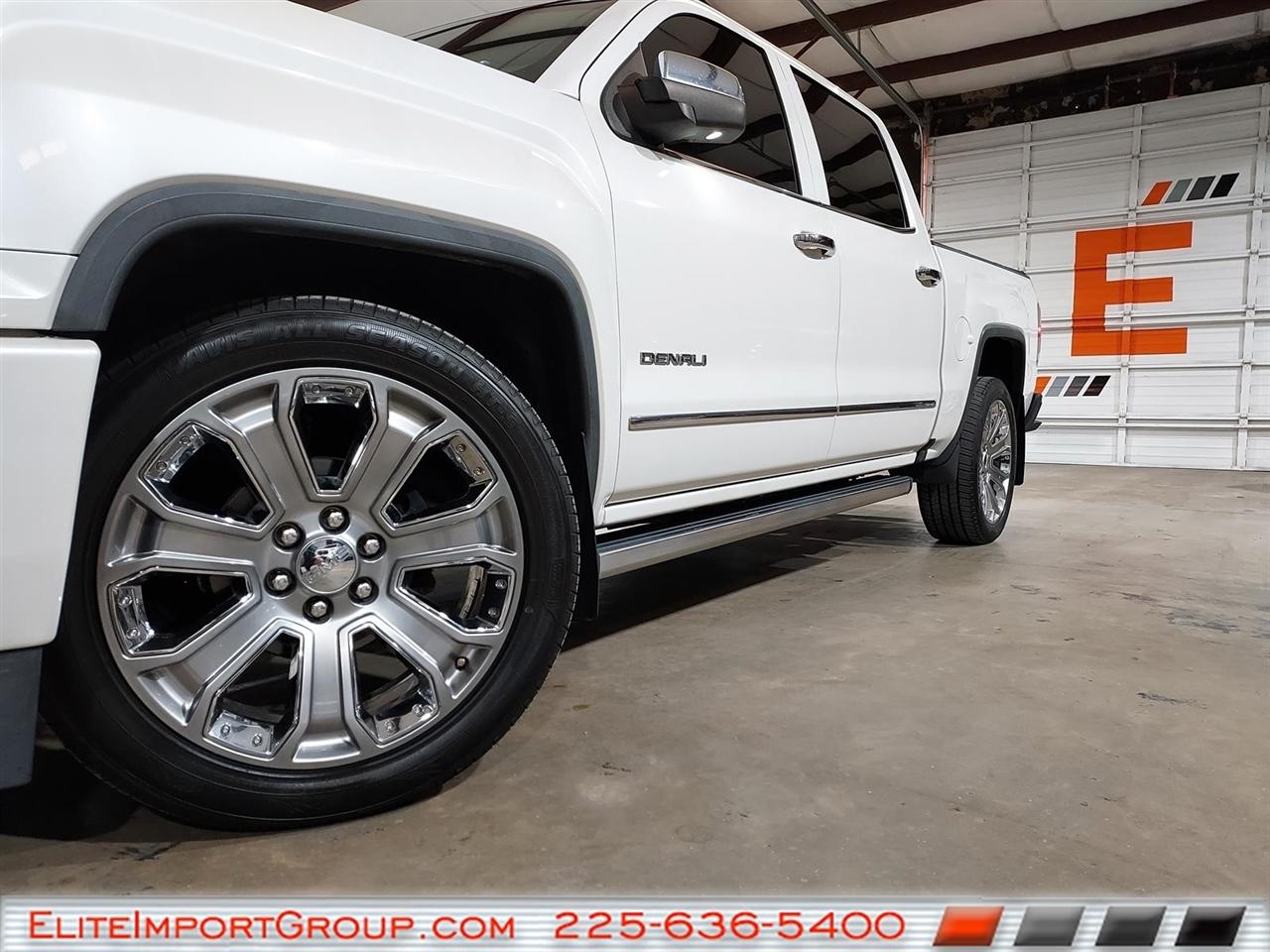 GMC Sierra 1500 4WD Crew Cab 143.5" Denali 2017