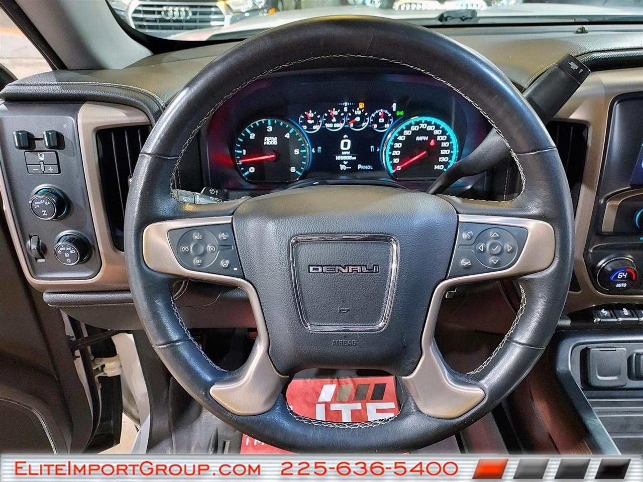 GMC Sierra 1500 4WD Crew Cab 143.5" Denali 2017