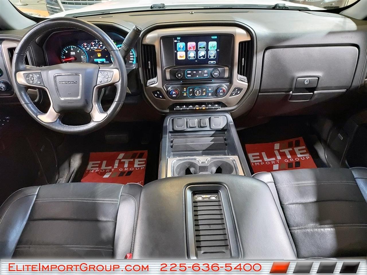 GMC Sierra 1500 4WD Crew Cab 143.5" Denali 2017