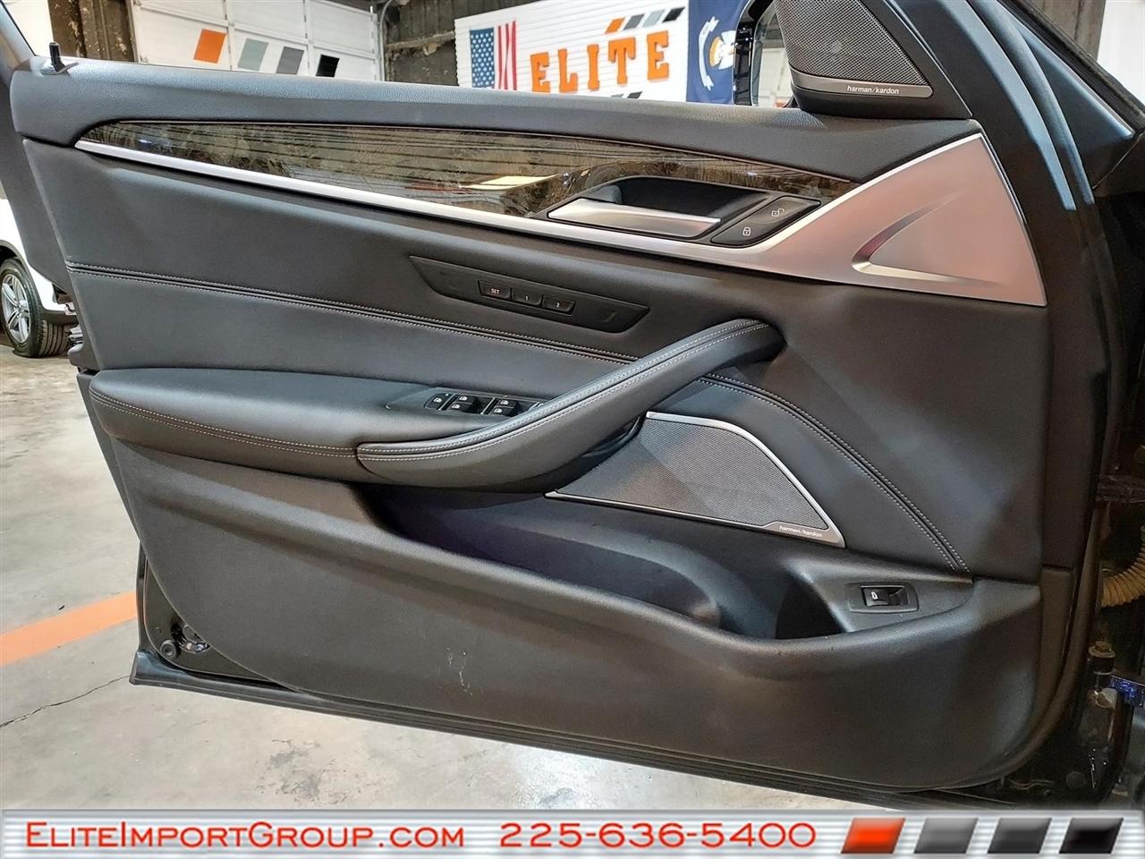BMW 5 Series 530i Sedan 2021