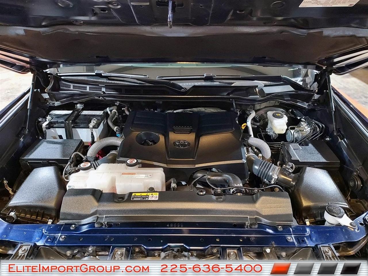 Toyota Tundra 4WD Limited CrewMax 5.5' Bed (Natl) 2023