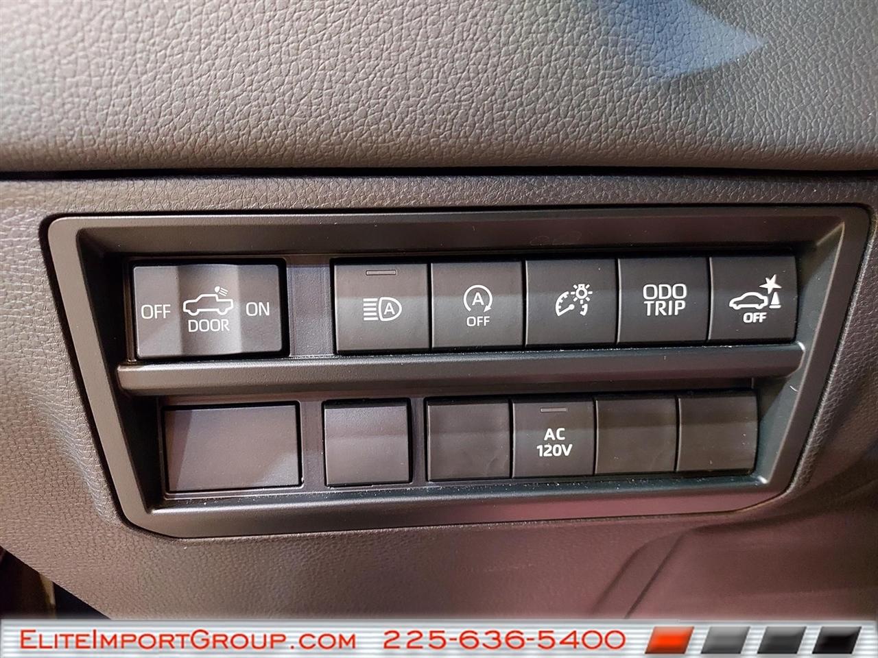 Toyota Tundra 4WD Limited CrewMax 5.5' Bed (Natl) 2023