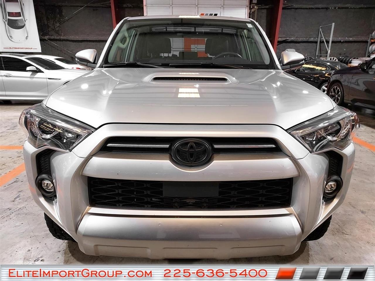 Toyota 4Runner TRD Off Road 4WD (Natl) 2024