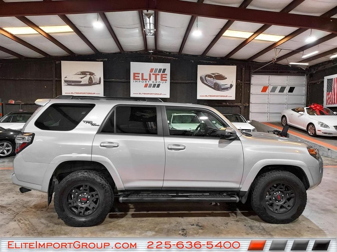 Toyota 4Runner TRD Off Road 4WD (Natl) 2024
