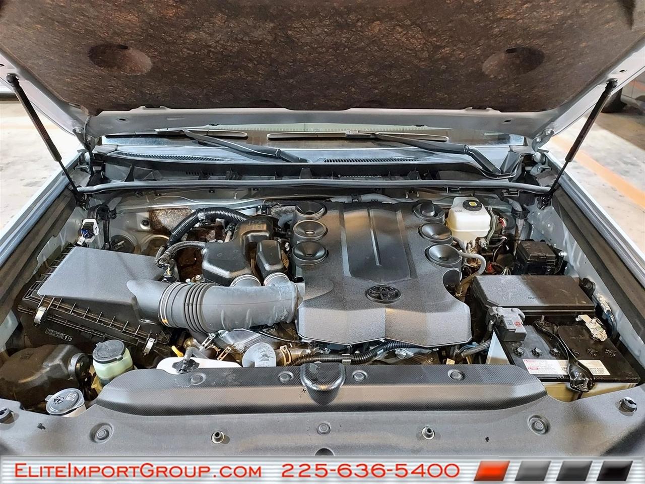 Toyota 4Runner TRD Off Road 4WD (Natl) 2024