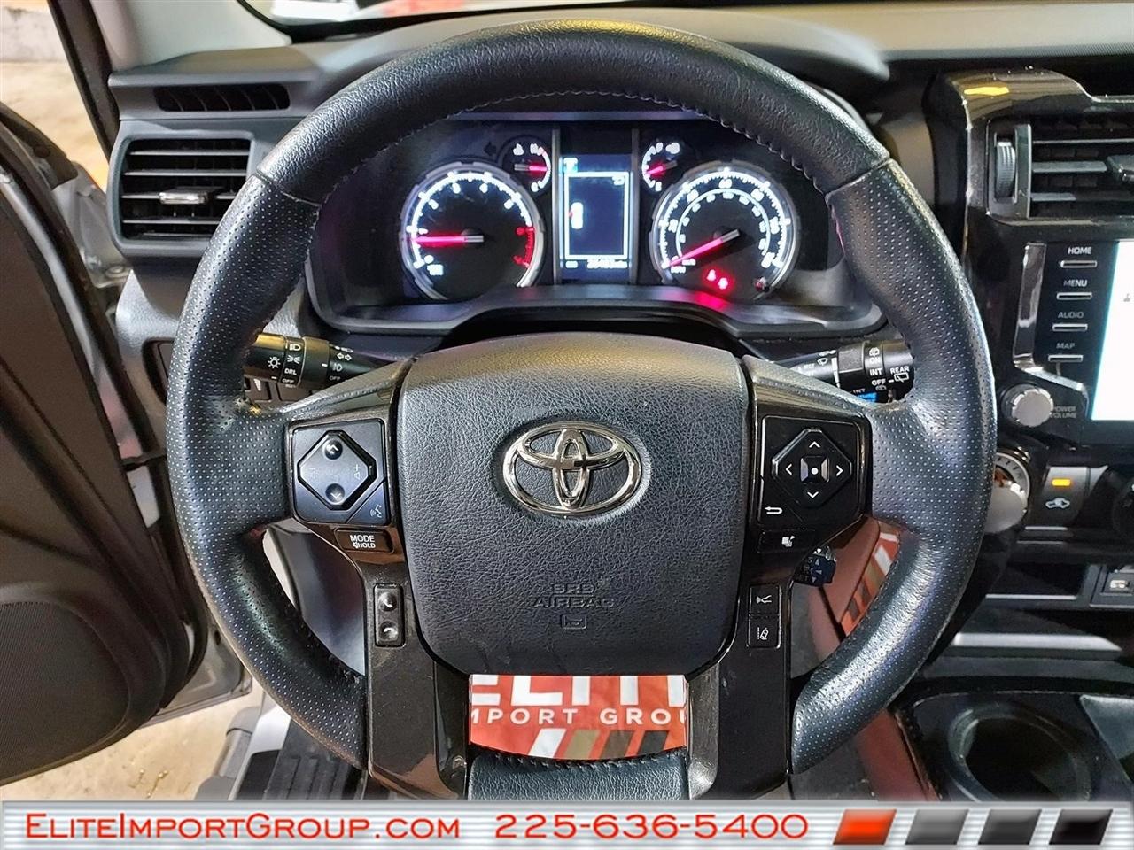 Toyota 4Runner TRD Off Road 4WD (Natl) 2024
