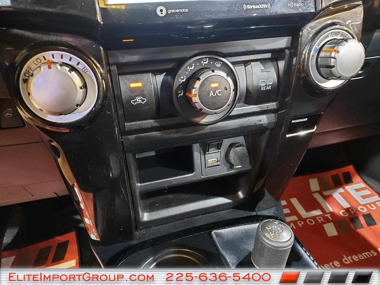 Toyota 4Runner TRD Off Road 4WD (Natl) 2024