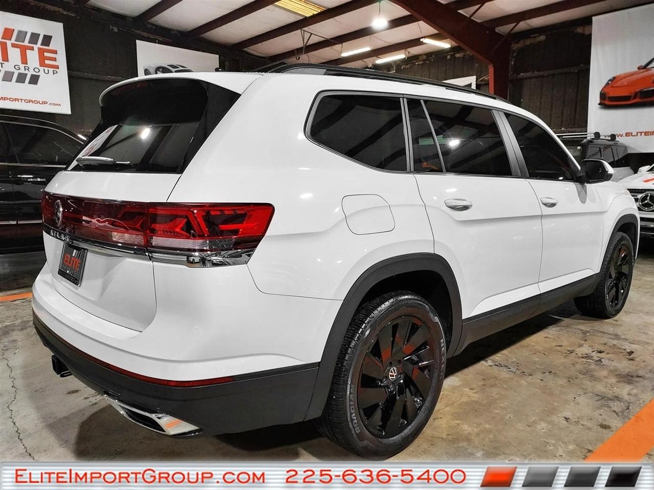 Volkswagen Atlas 2.0T SE w/Technology FWD 2024