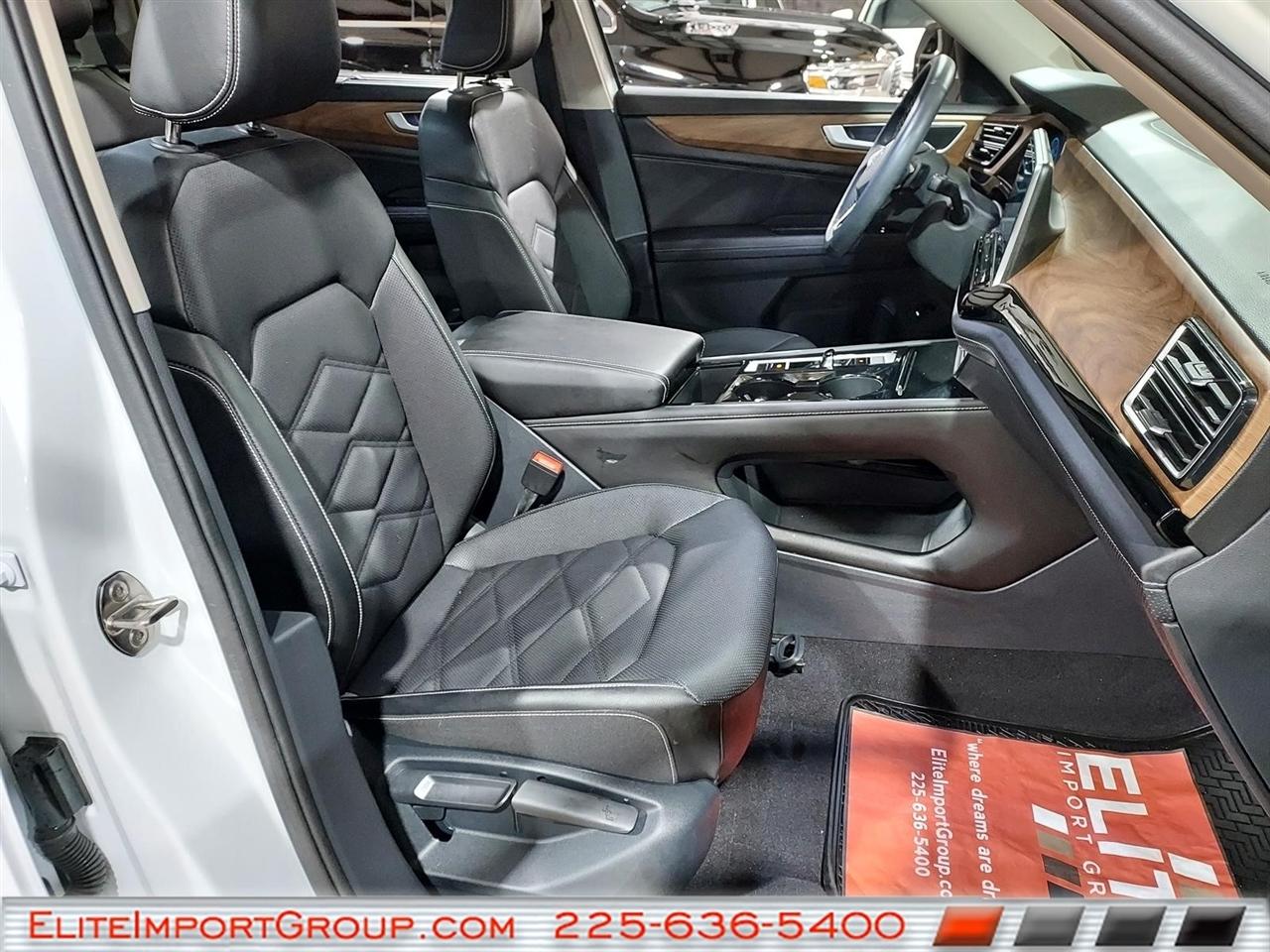 Volkswagen Atlas 2.0T SE w/Technology FWD 2024