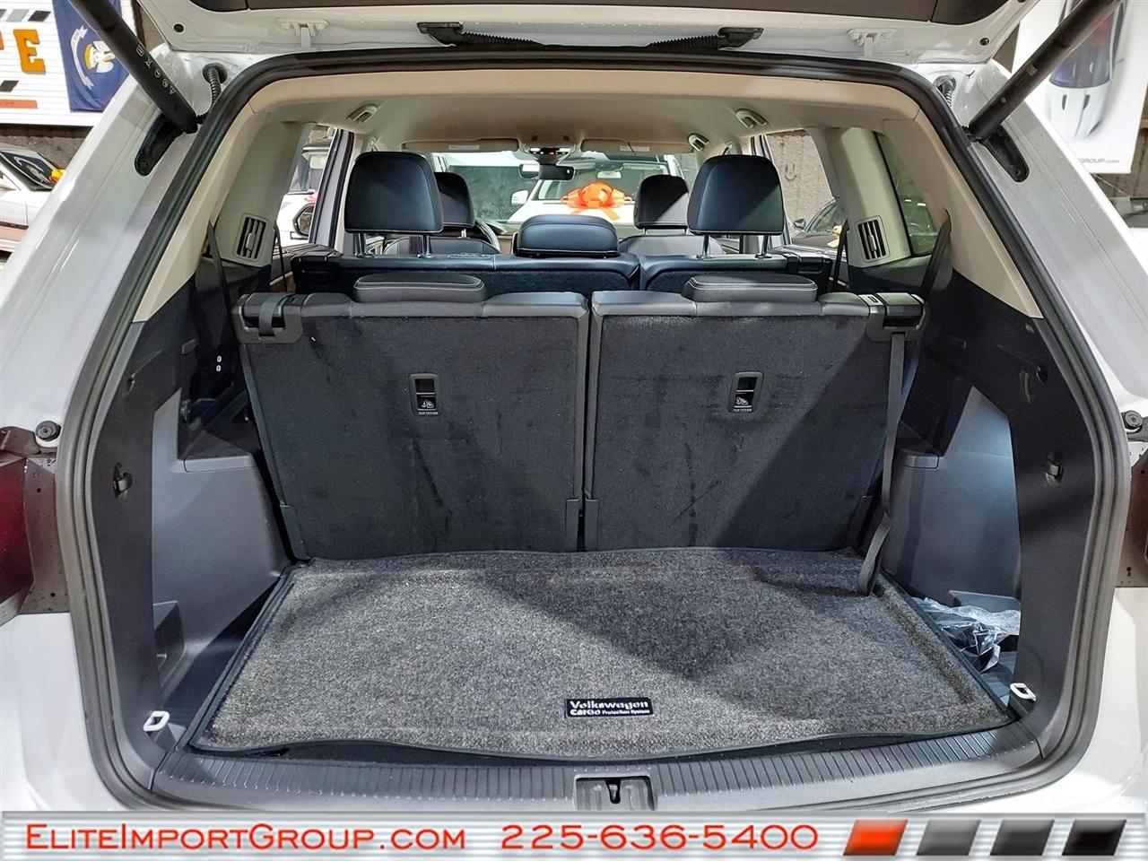 Volkswagen Atlas 2.0T SE w/Technology FWD 2024