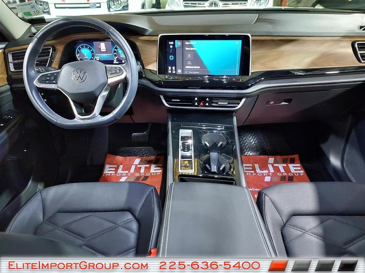Volkswagen Atlas 2.0T SE w/Technology FWD 2024