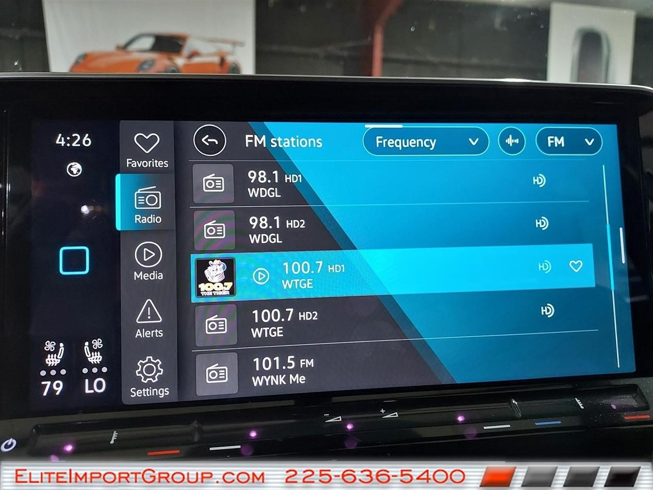 Volkswagen Atlas 2.0T SE w/Technology FWD 2024