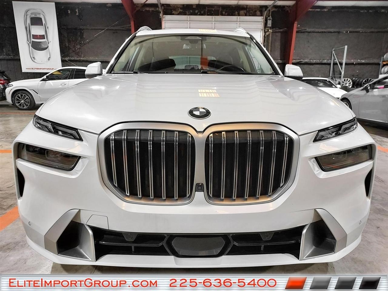 BMW X7 xDrive40i Sports Activity Vehicle 2025
