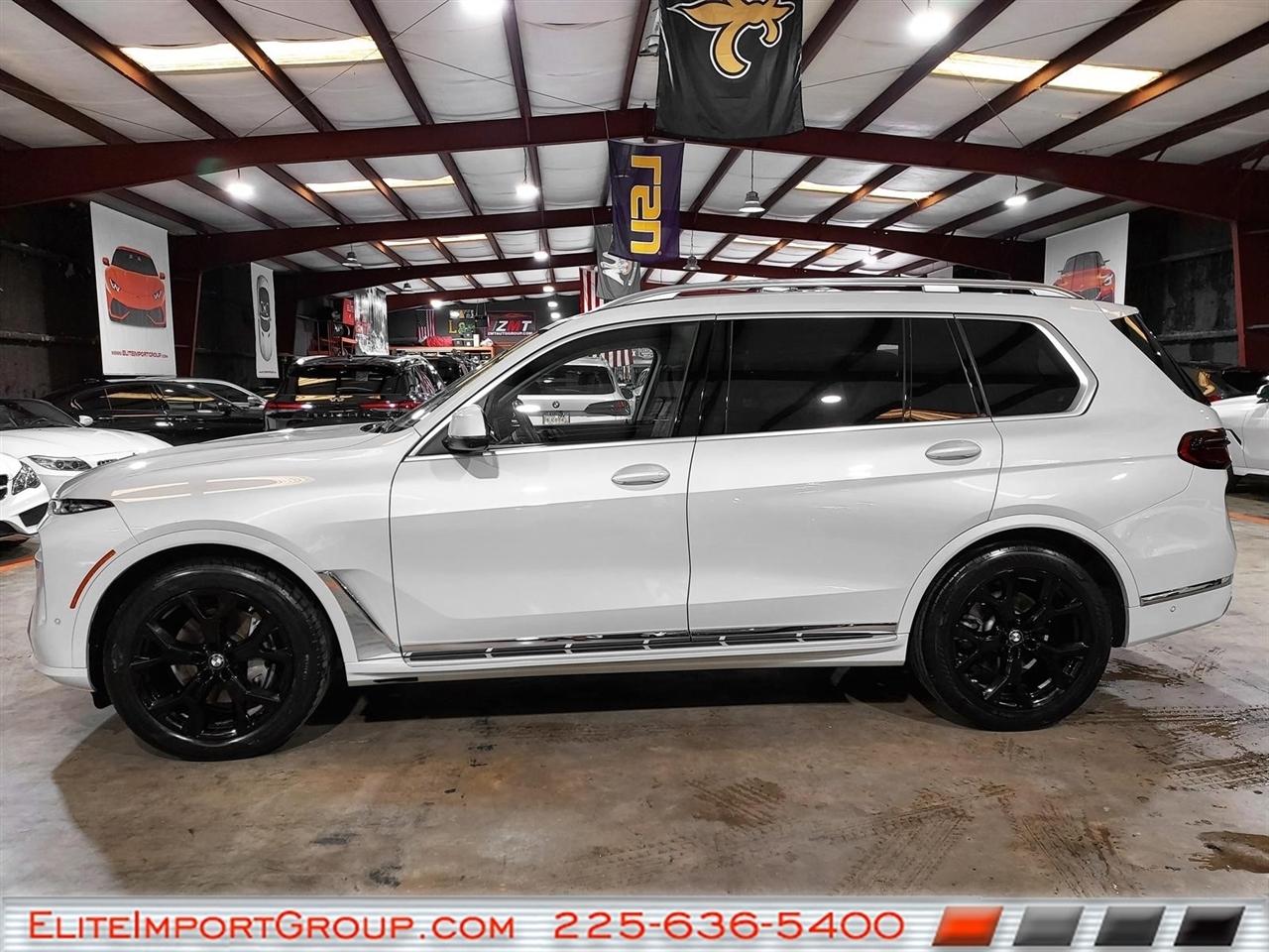 BMW X7 xDrive40i Sports Activity Vehicle 2025