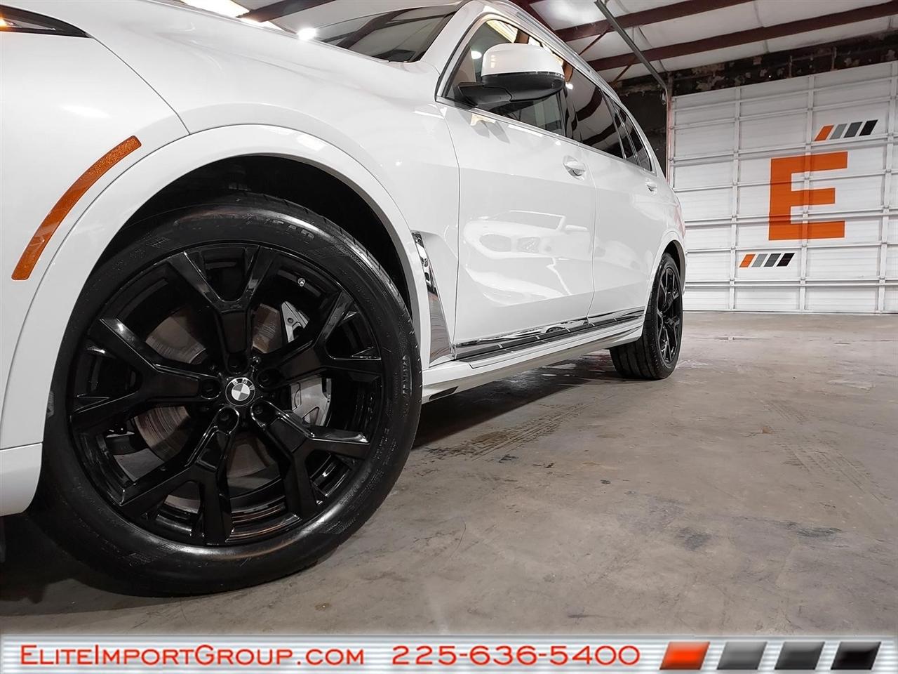 BMW X7 xDrive40i Sports Activity Vehicle 2025