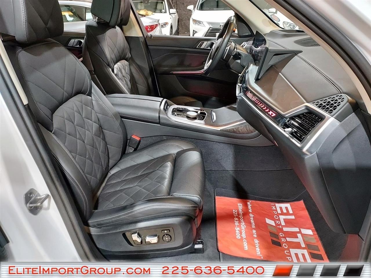 BMW X7 xDrive40i Sports Activity Vehicle 2025