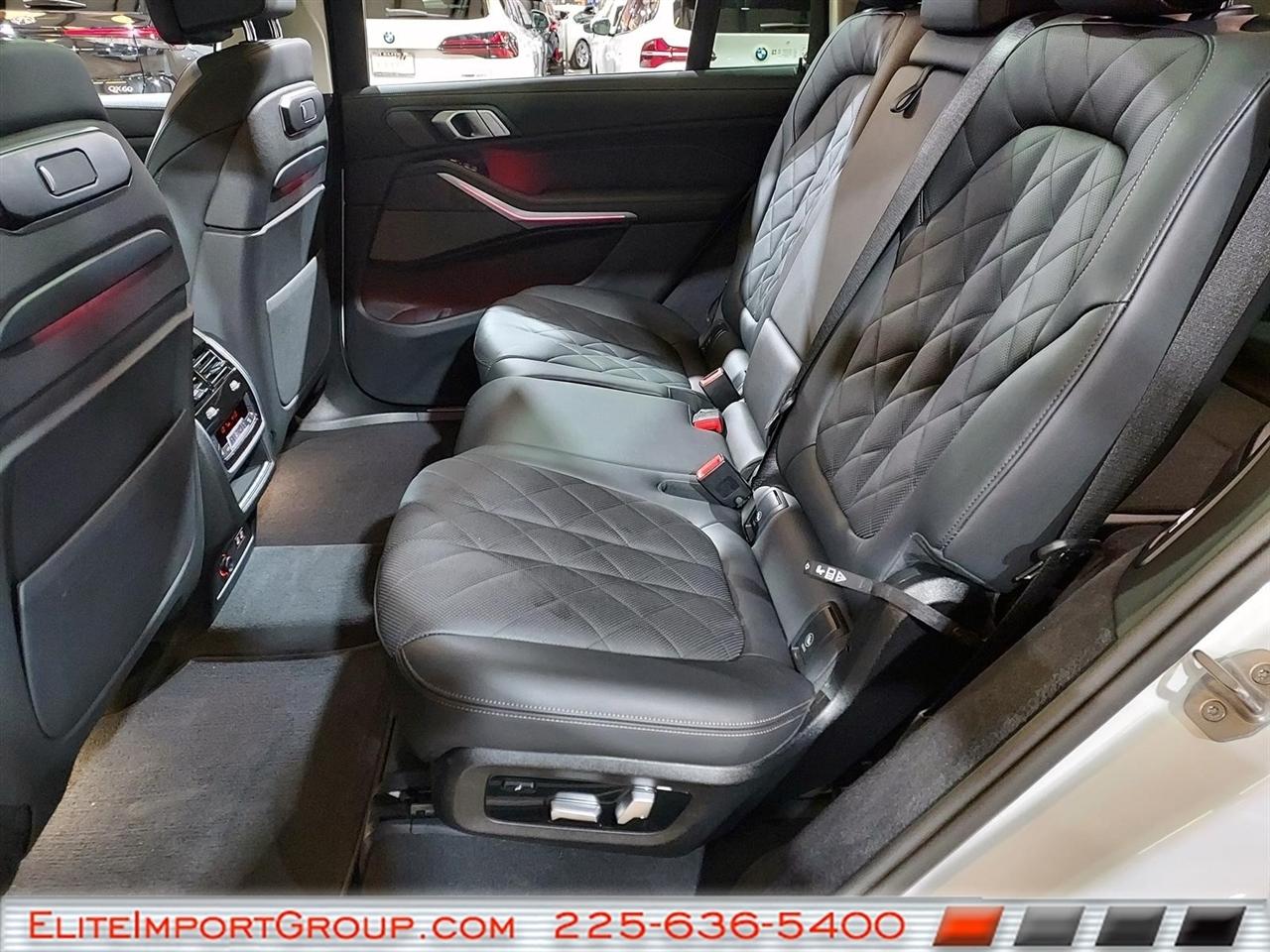 BMW X7 xDrive40i Sports Activity Vehicle 2025