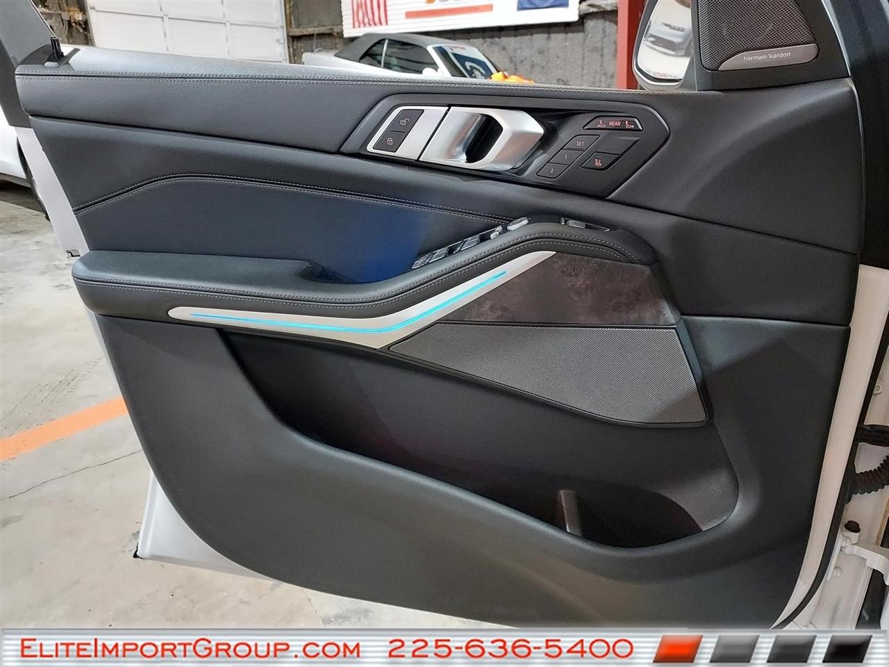 BMW X7 xDrive40i Sports Activity Vehicle 2025