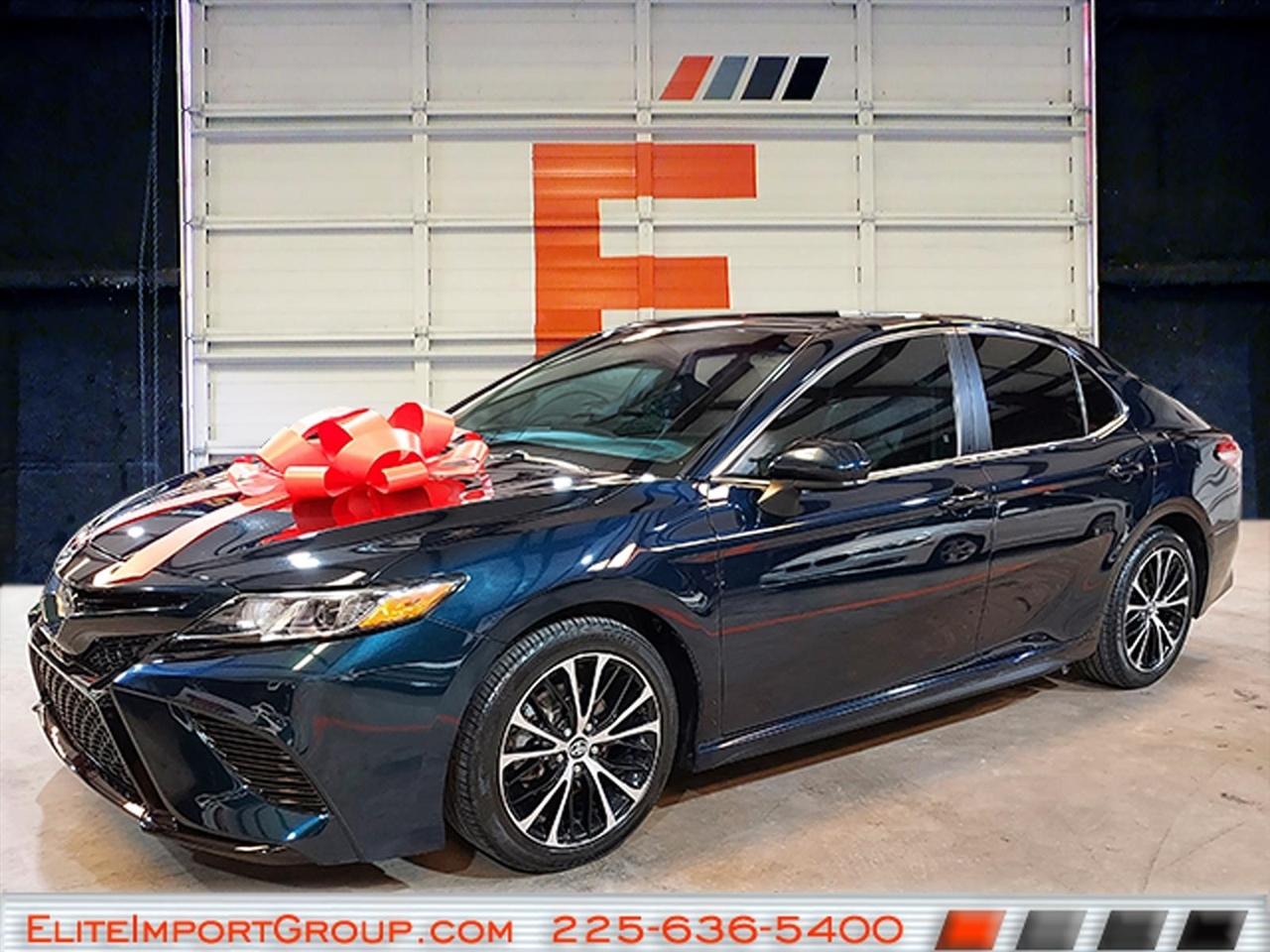 Toyota Camry SE Auto (Natl) 2020
