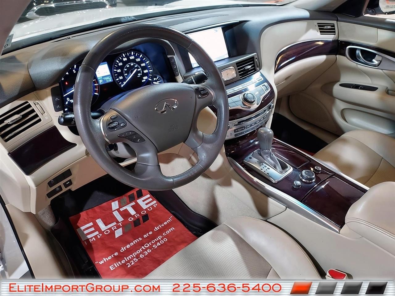 Infiniti Q70L 3.7 LUXE RWD 2019