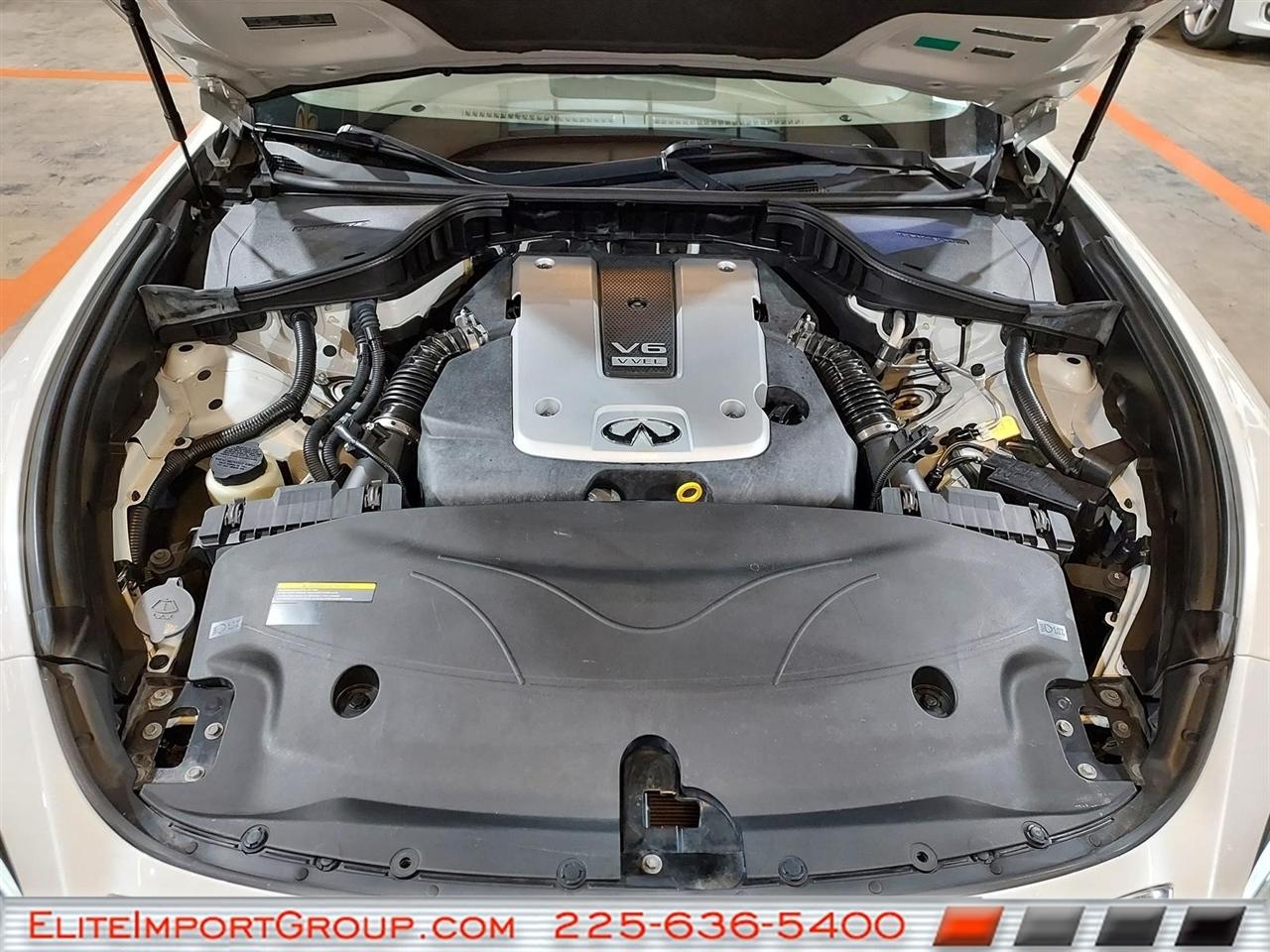 Infiniti Q70L 3.7 LUXE RWD 2019